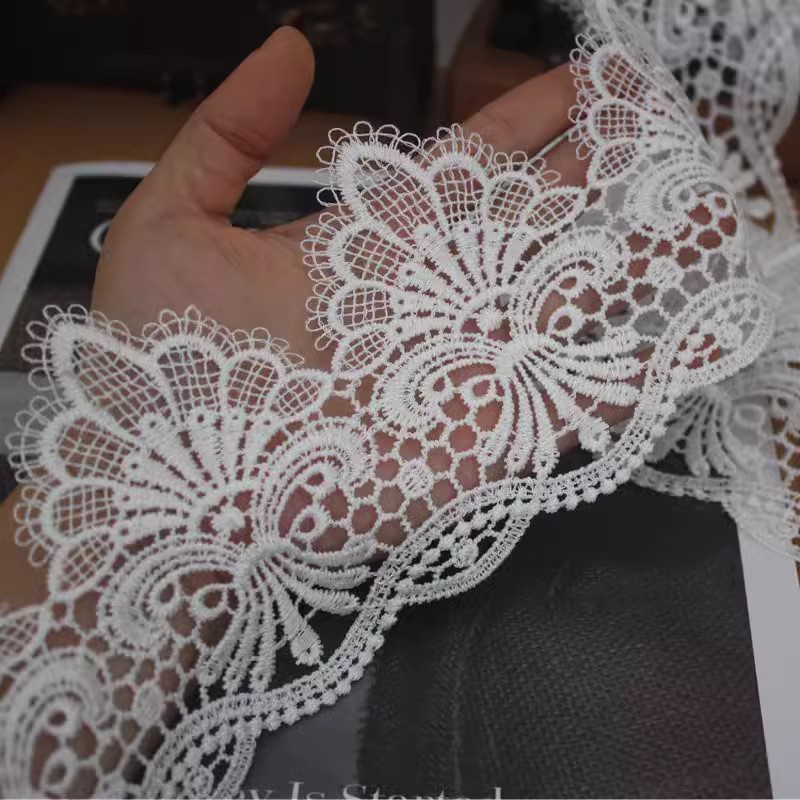 Fabric Trims Lace 1 Yard Width 8-15 cm LT0474