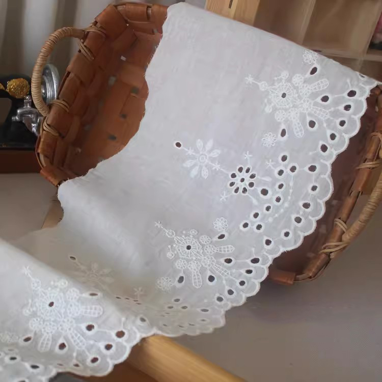 Flower Eyelets Cotton Lace Trim Width 18 cm EF0118