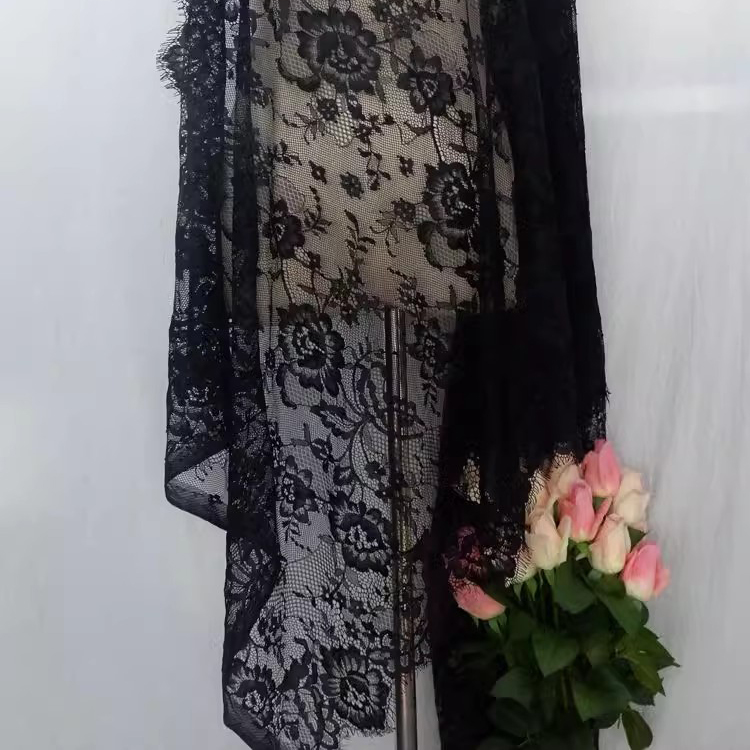 French Chantilly Lace Width 70 cm CHL0050