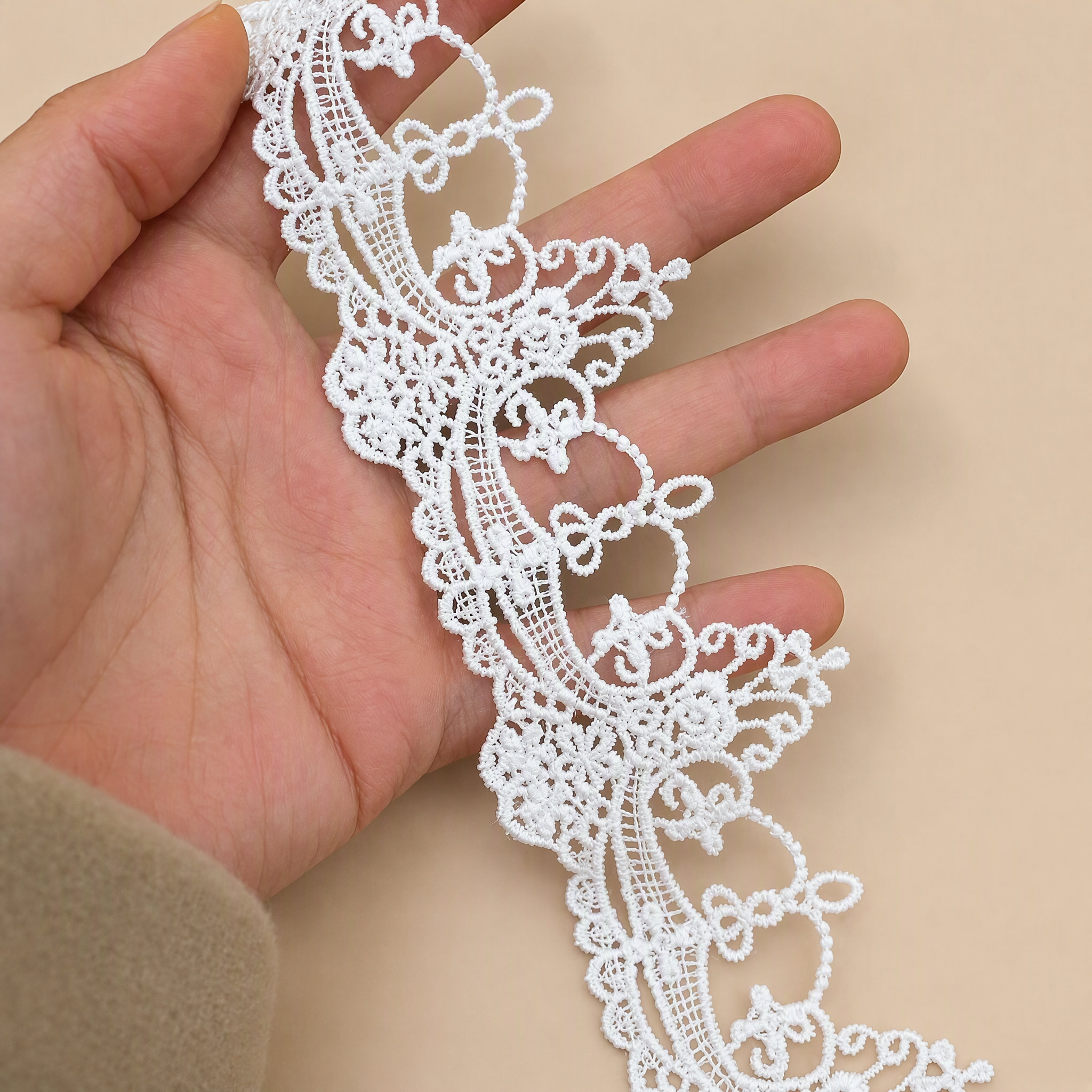 1 Meter White Black Lace Trim for Bridal Gowns Width 5-7 cm LT0103