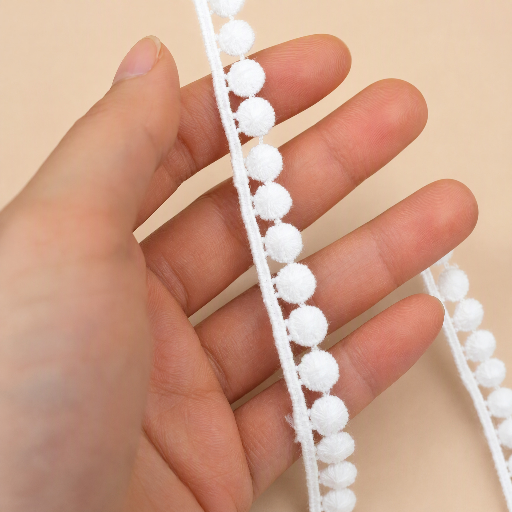 1 Meter White Decorative Lace Trim for Clothing Edges & DIY Crafts Width 1-3 cm LT0161