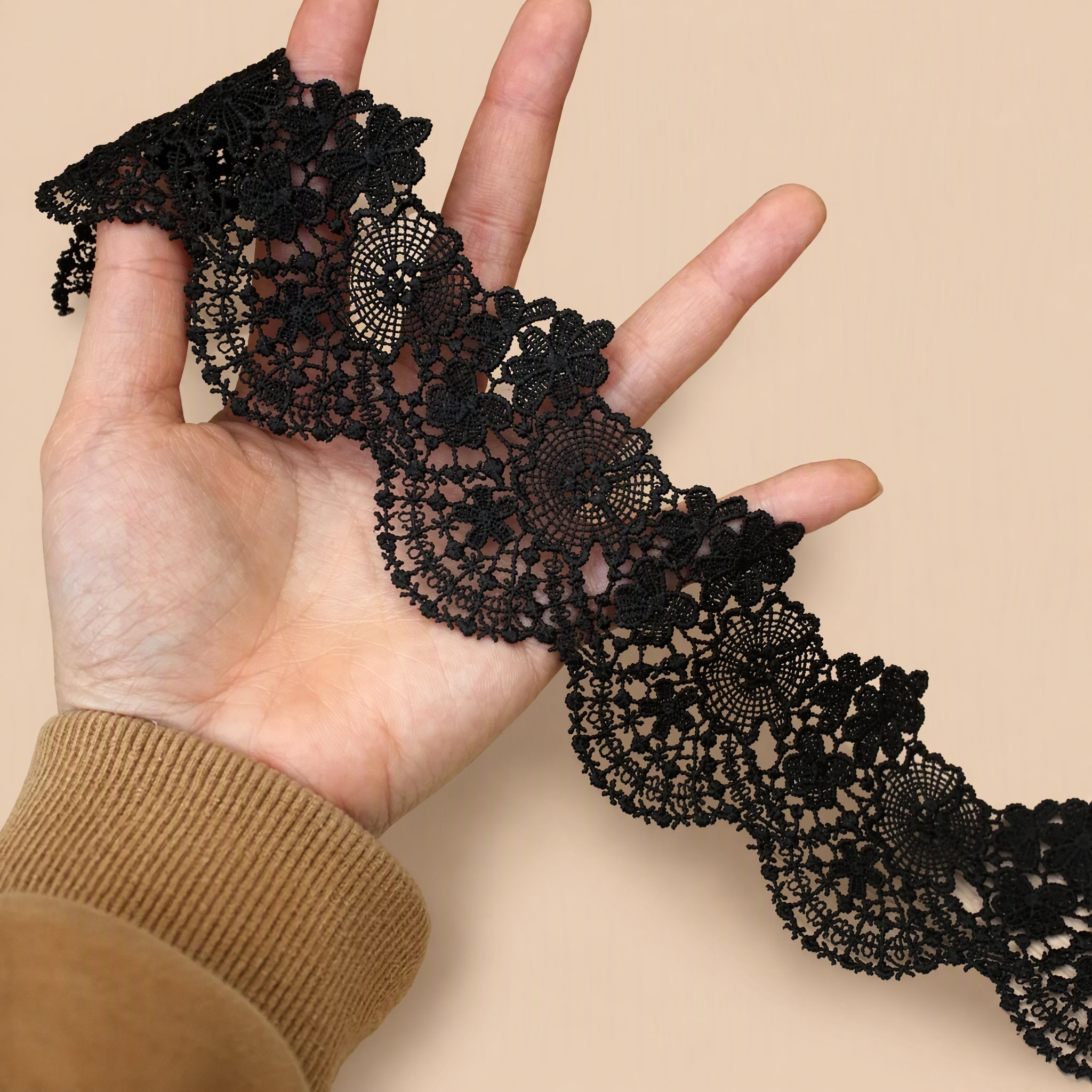 1 Meter Floral Guipure Lace Trim for Garment Edging Width 3-5 cm LT0165