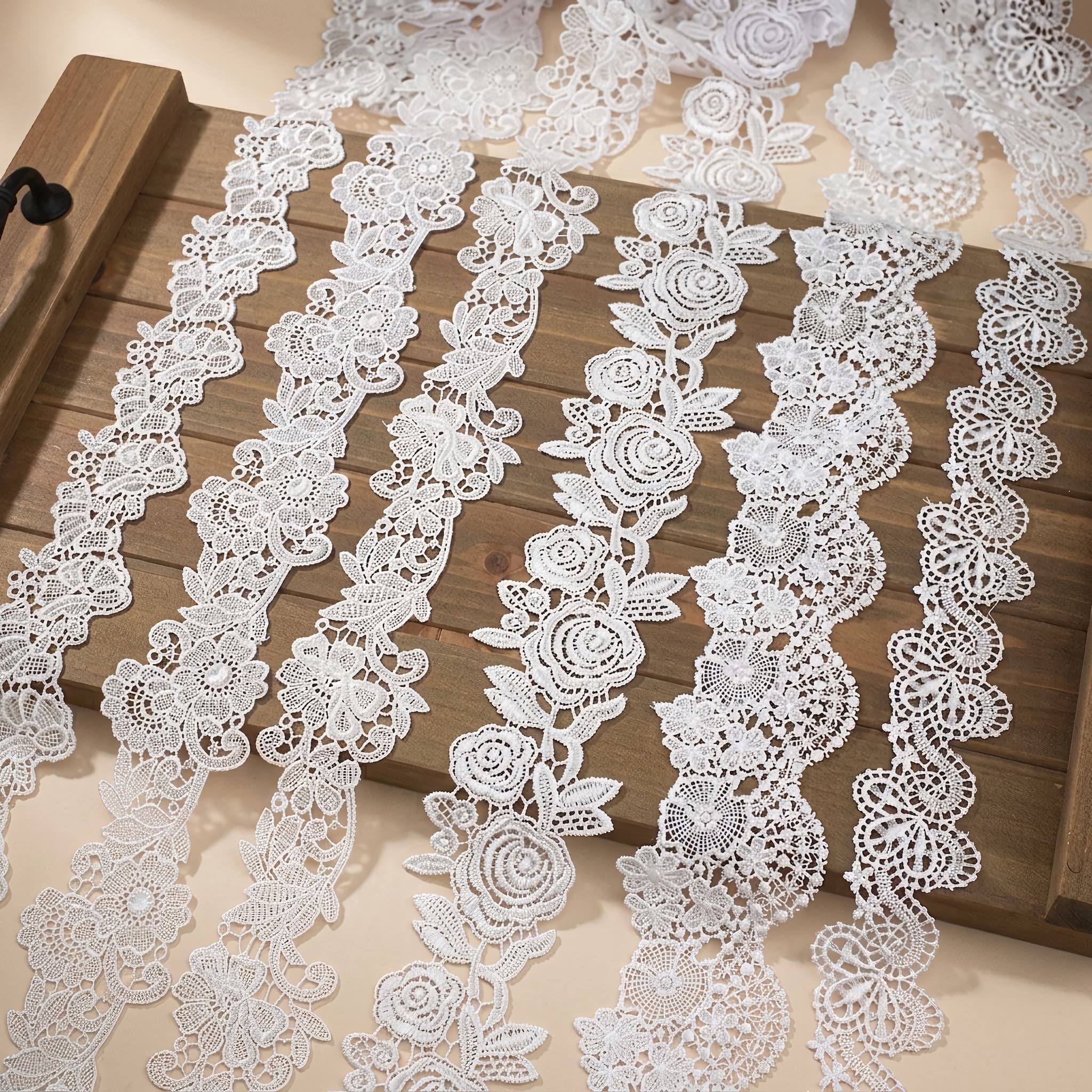 1 Meter Floral Guipure Lace Trim for Garment Edging Width 3-5 cm LT0165