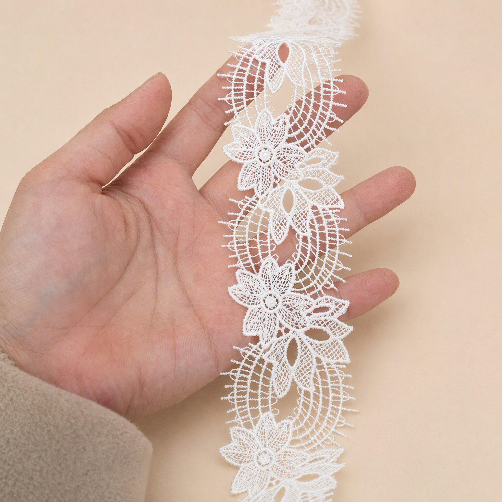 1 Meter Guipure Lace Trim for Lingerie Details Width 3-4 cm LT0211