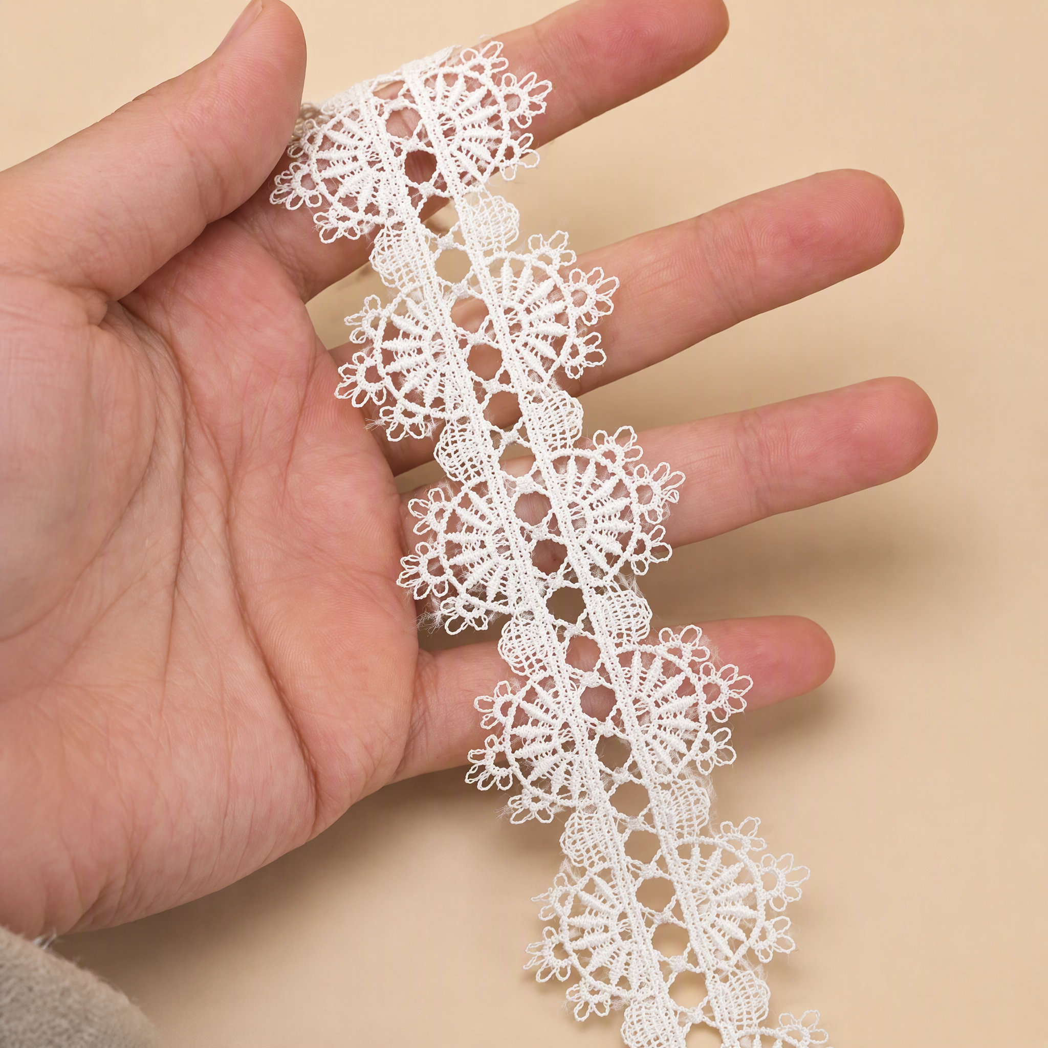 1 Meter Guipure Lace Trim for Lingerie Details Width 3-4 cm LT0211