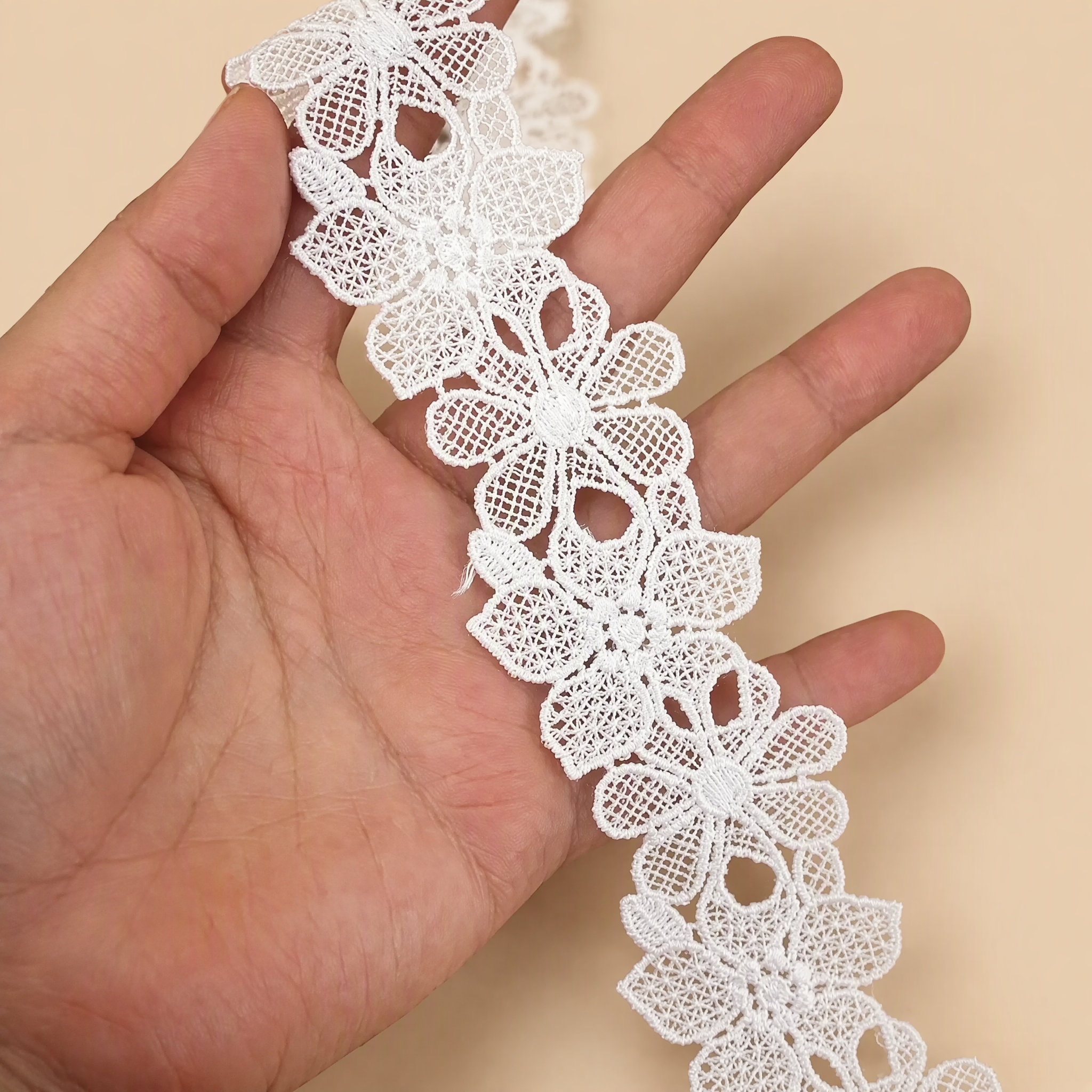 1 Meter Guipure Lace Trim for Lingerie Details Width 3-4 cm LT0211