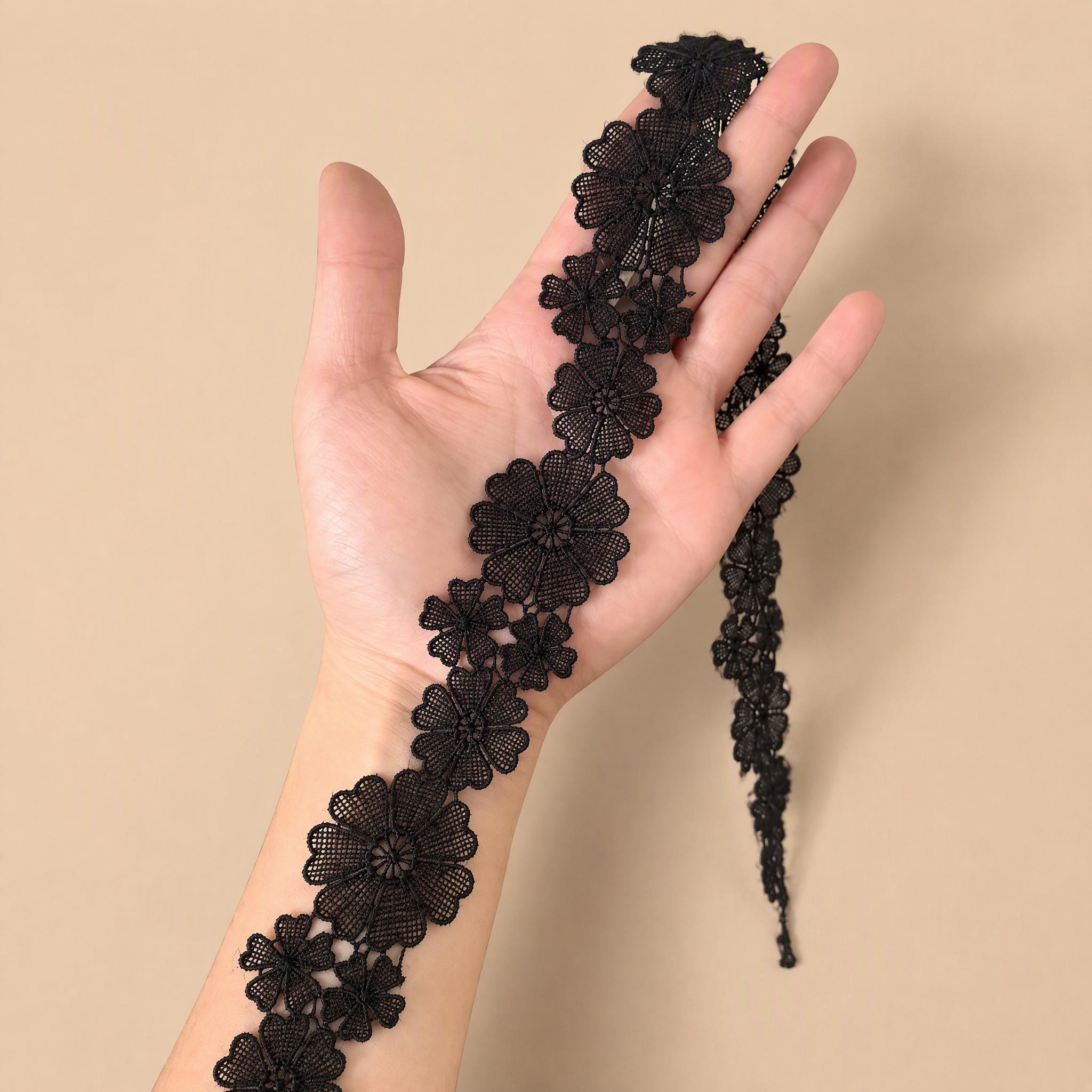 1 Meter Decorative Lace Trim for Bridal Belts Width 2-3 cm LT0301