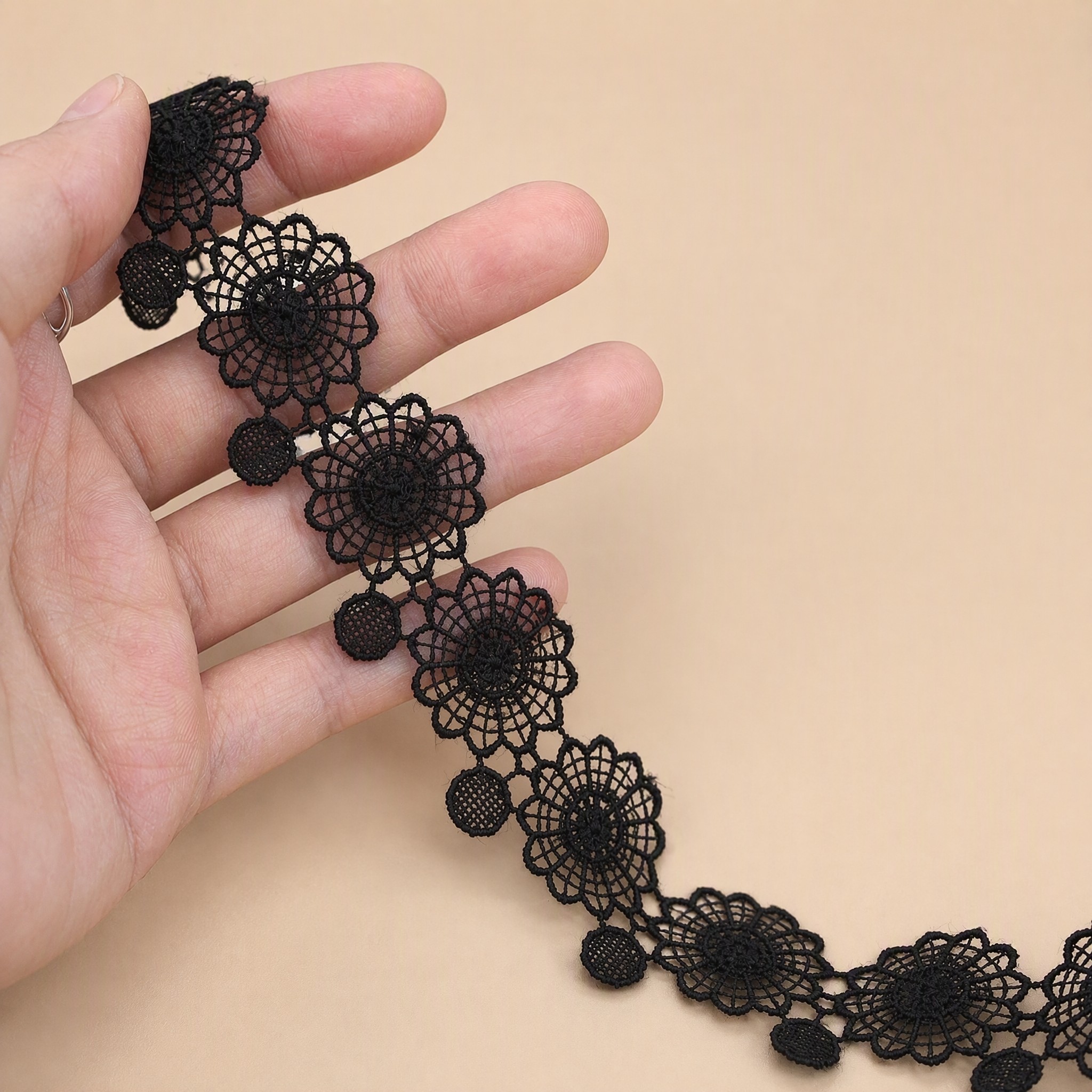1 Meter Decorative Lace Trim for Bridal Belts Width 2-3 cm LT0301