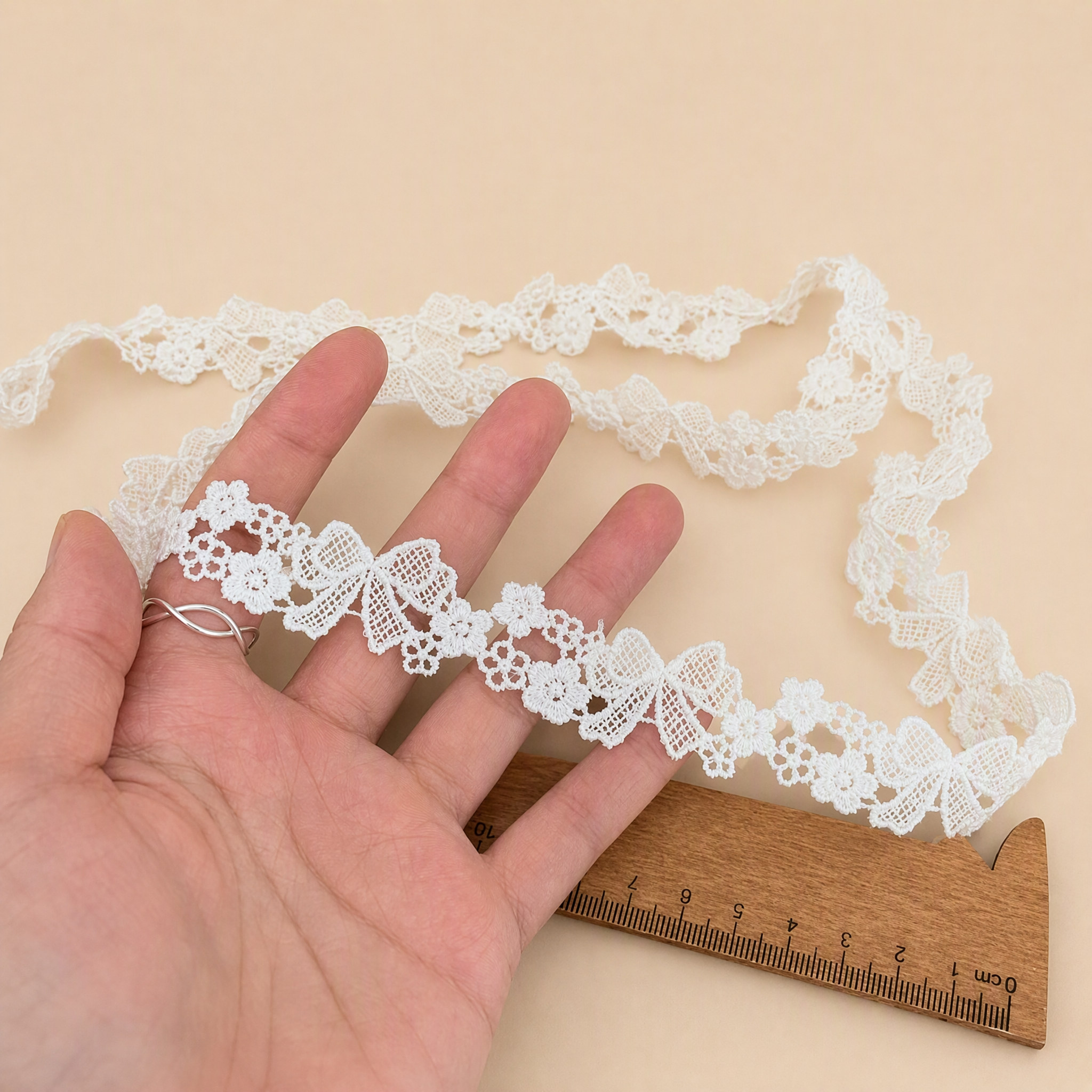 1 Meter Bow Tie Lace Trim for Neckline Details Width 1-3 cm LT0358
