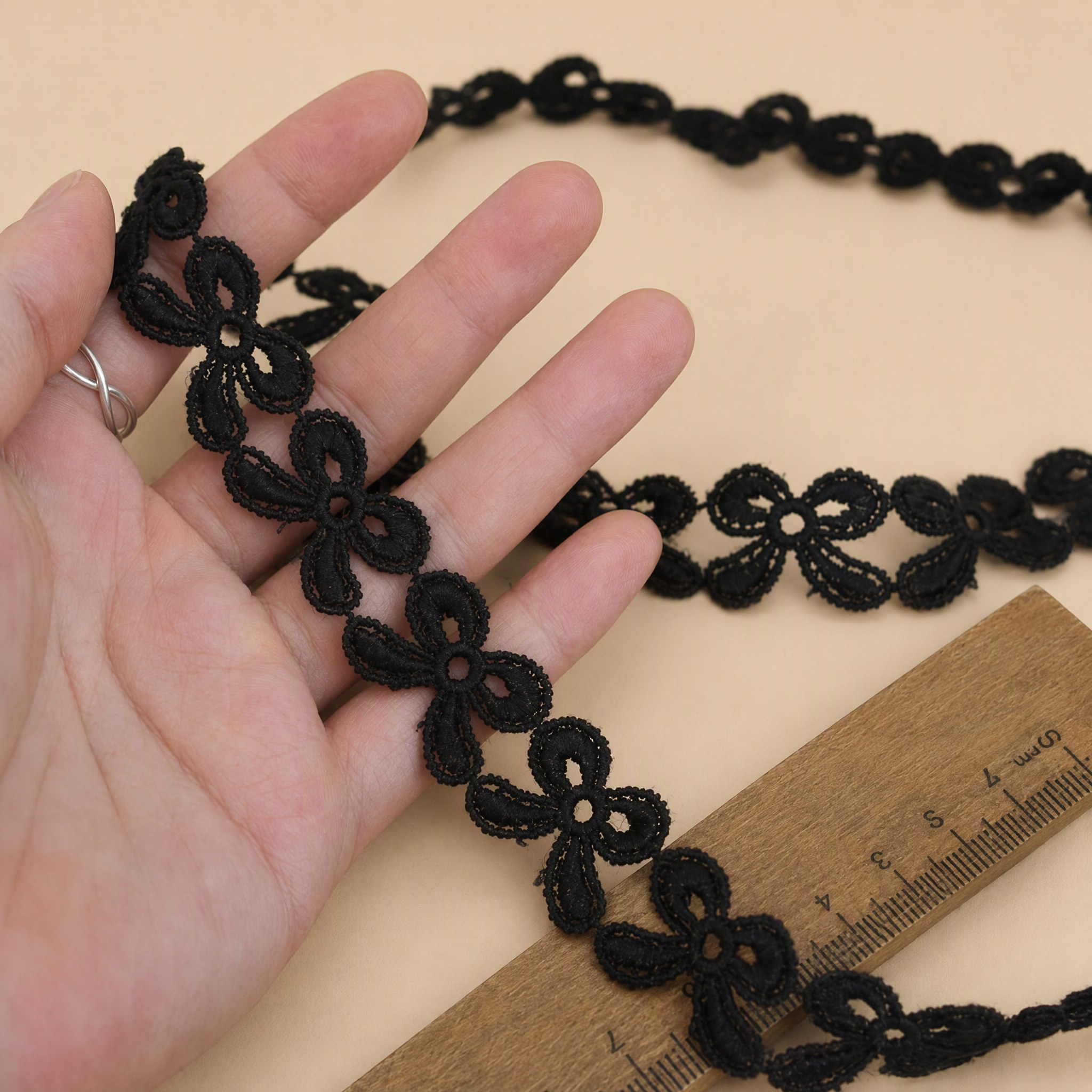 1 Meter Bow Tie Lace Trim for Neckline Details Width 1-3 cm LT0358