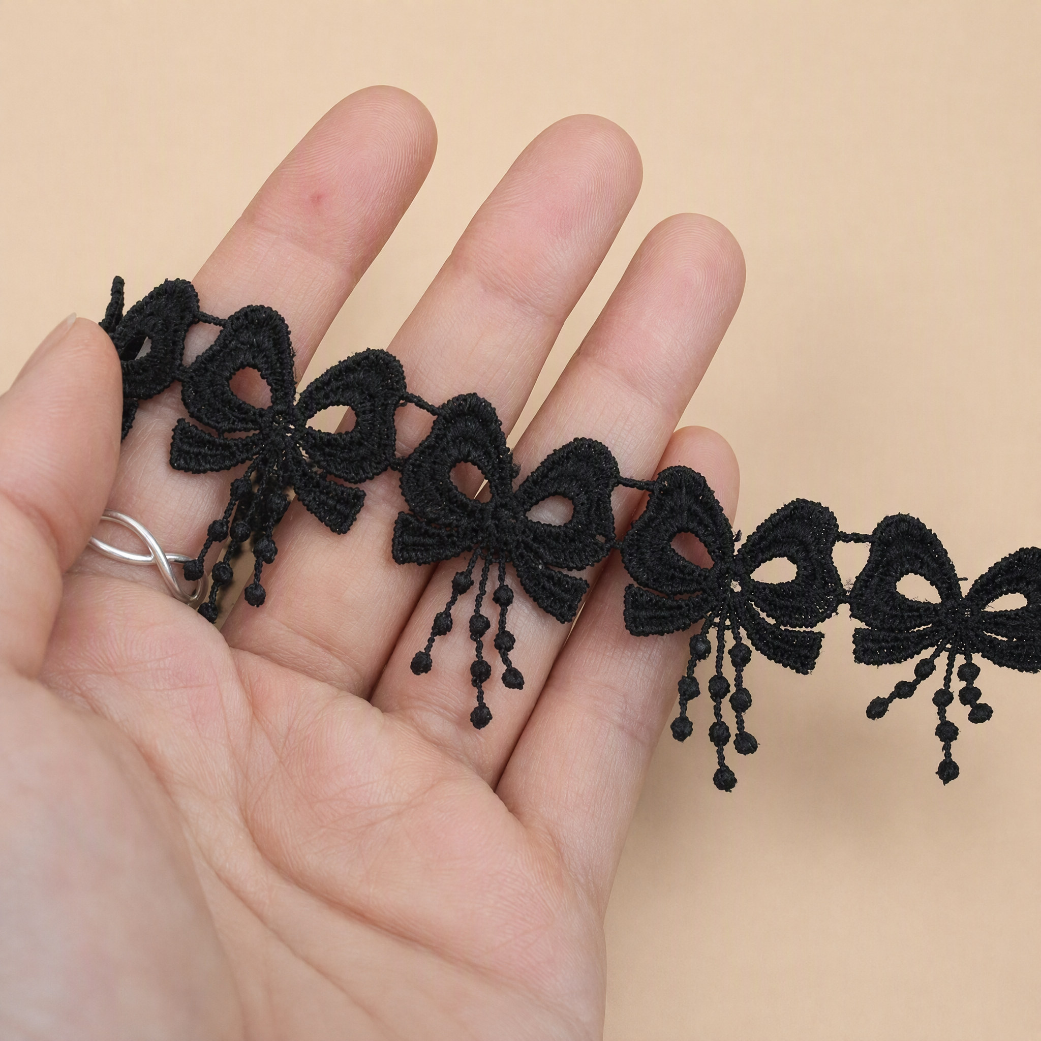 1 Meter Bow Tie Lace Trim for Neckline Details Width 1-3 cm LT0358