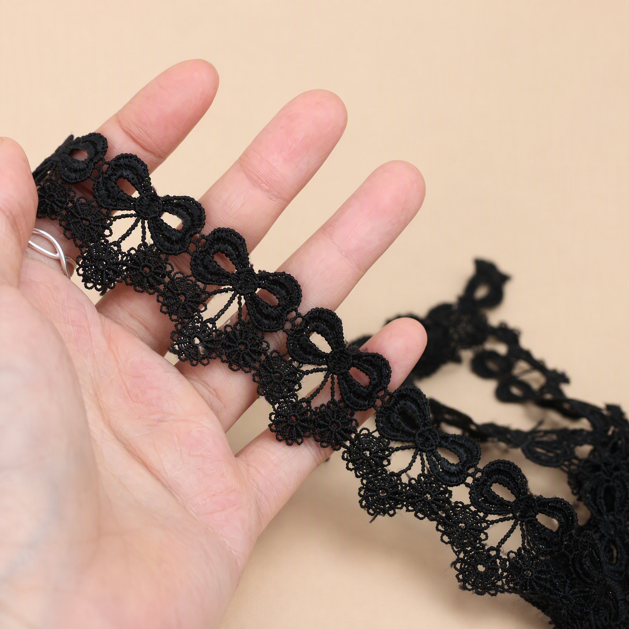 1 Meter Bow Tie Lace Trim for Neckline Details Width 1-3 cm LT0358
