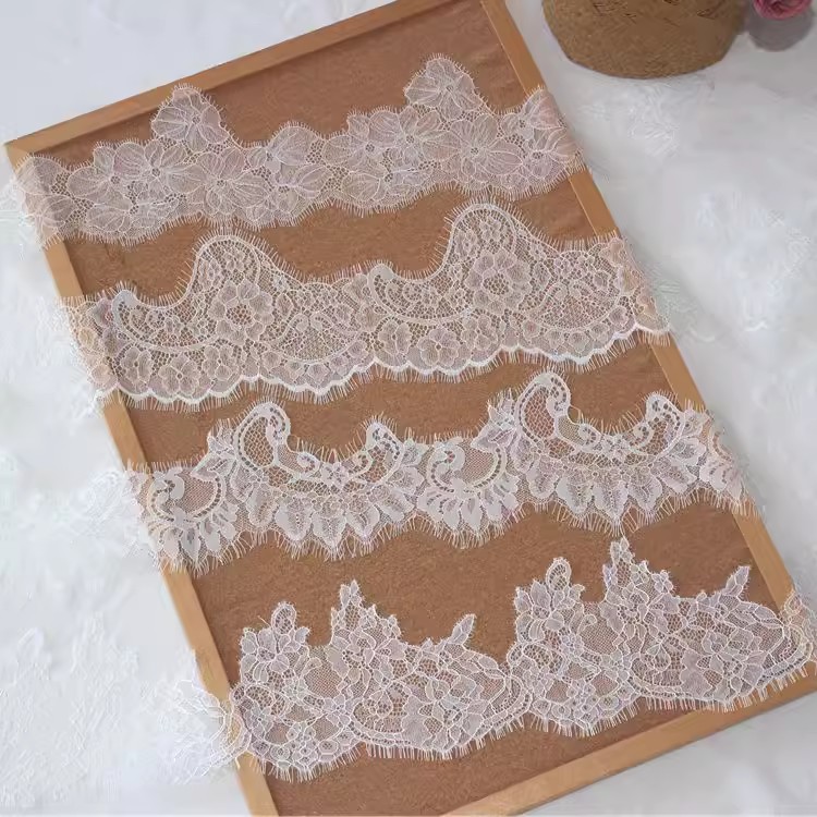 Lace Trim For Wedding Veils Width 10-13 cm LT0435