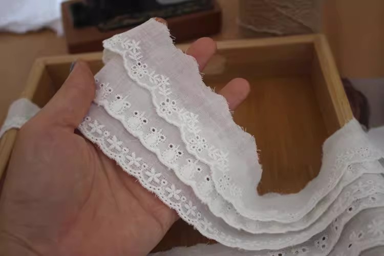 Narrow Neckline Eyelet Fabric Width 2-4 cm EF0078-Lace Fabric Shop