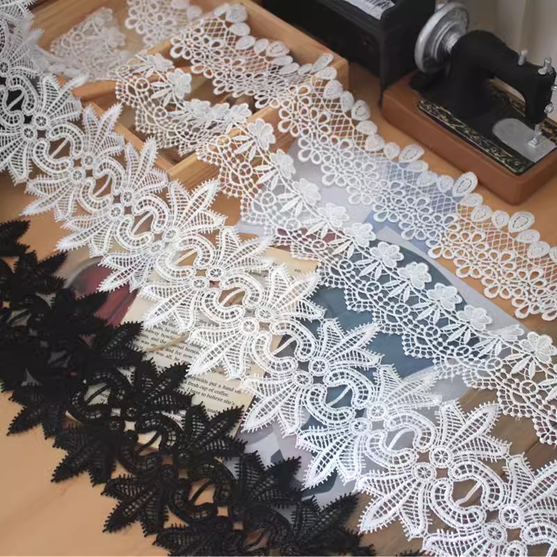 Pretty Fabrics And Trims 1 Yard Width 6-12 cm LT0493