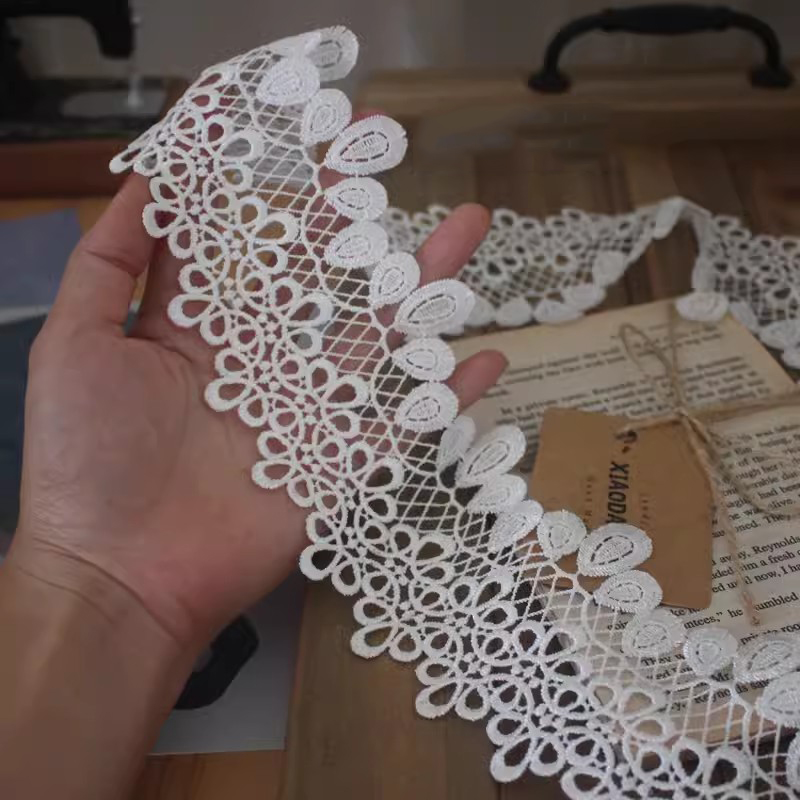 Pretty Fabrics And Trims 1 Yard Width 6-12 cm LT0493