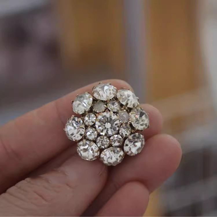 Rhinestone Cloth Buttons Decoration BU0001