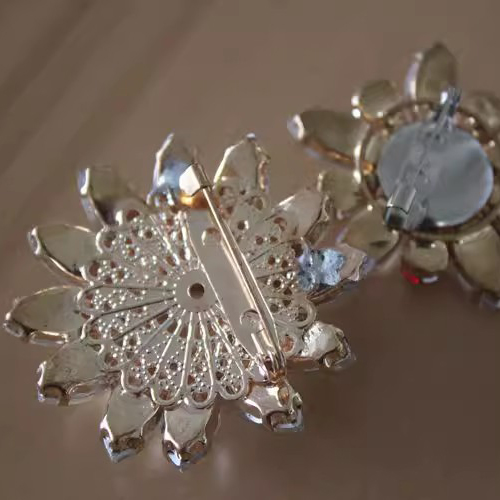 Rhinestone Clothing Brooch BA0073
