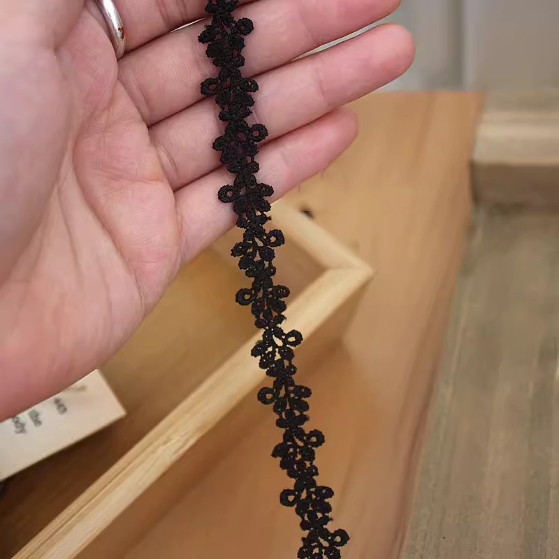 Scalloped Trim Fabric 1 Yard Width 1 cm LT0491