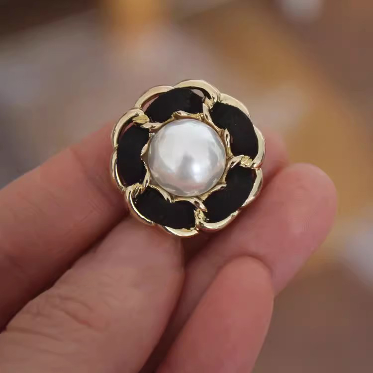 Sweater Beaded Metal Clothes Button BU0006