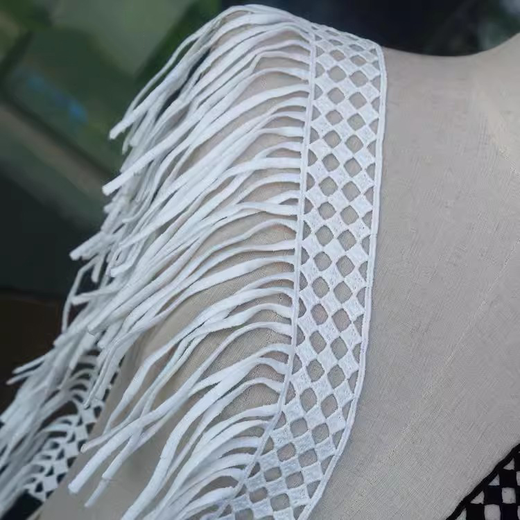 Tassel Guipure Lace Trim Width 17 cm LT0310