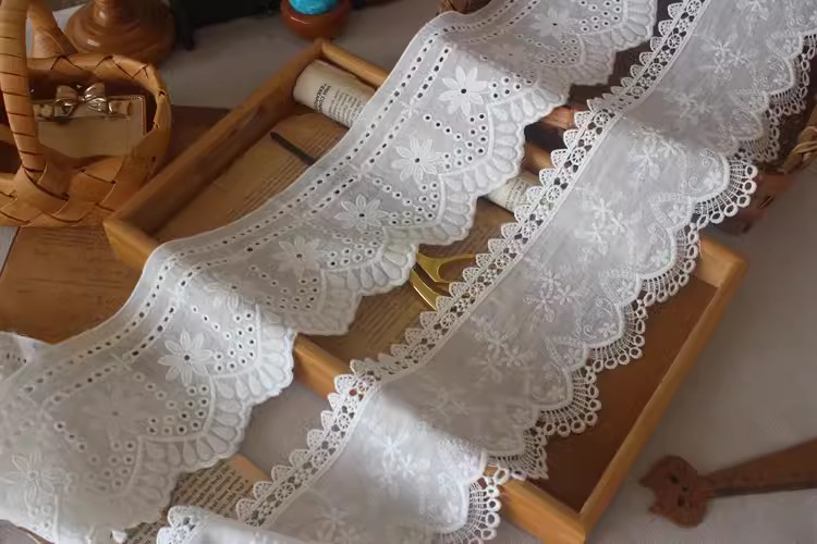 White Embroidered Cotton Fabric Width 12 cm EF0109