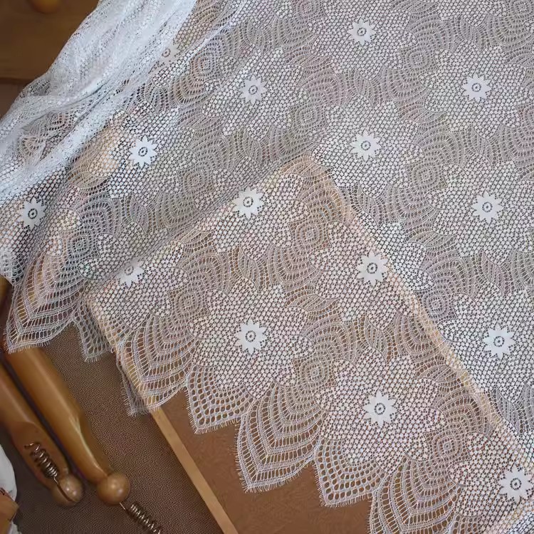 White Flower Lace Fabric Width 150 cm CHL0150