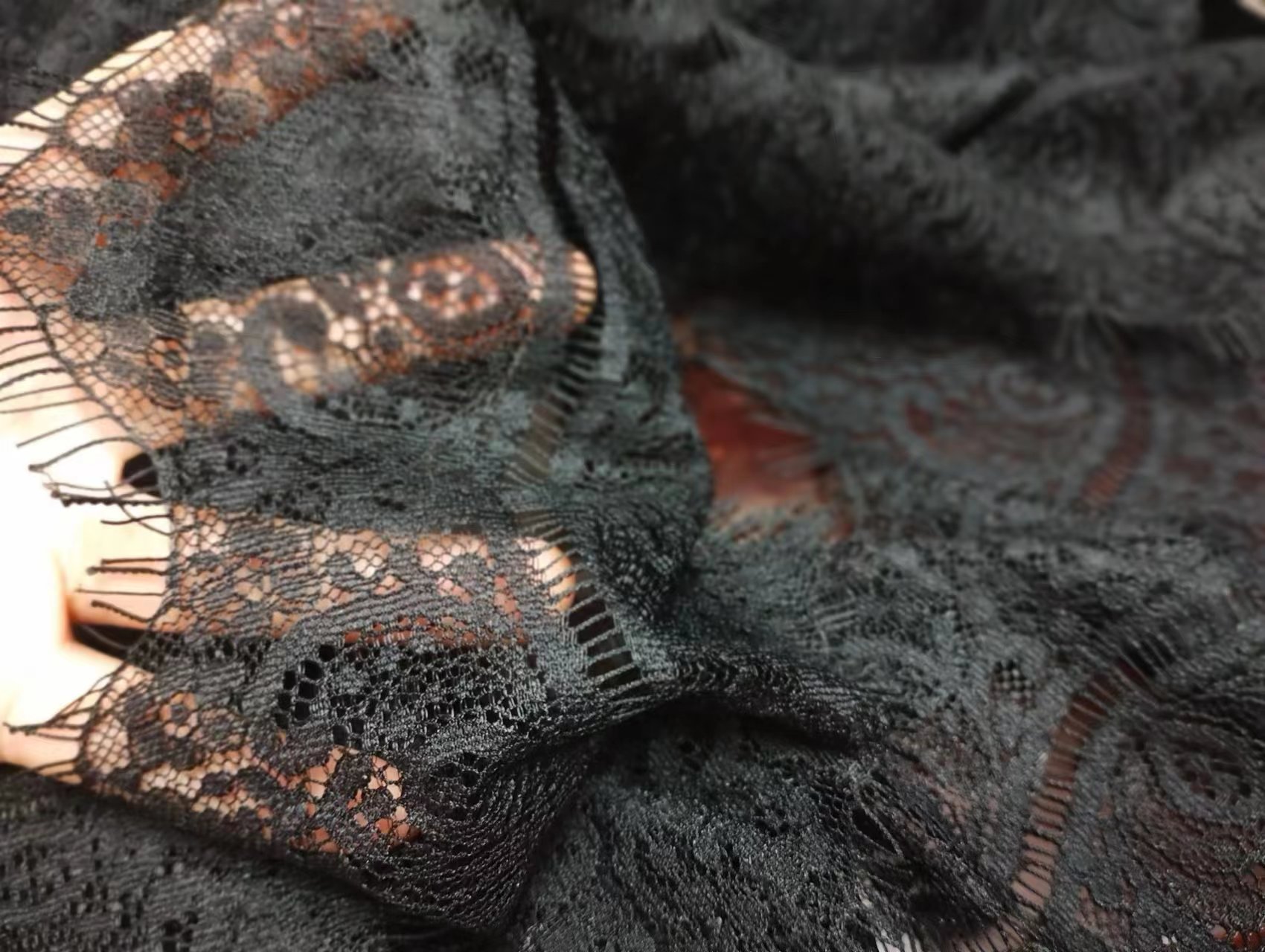 black chantilly lace trim