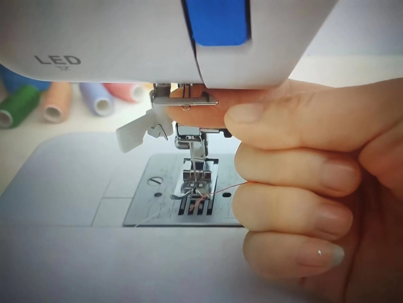 How to thread a sewing machine?Lace Fabric Shop