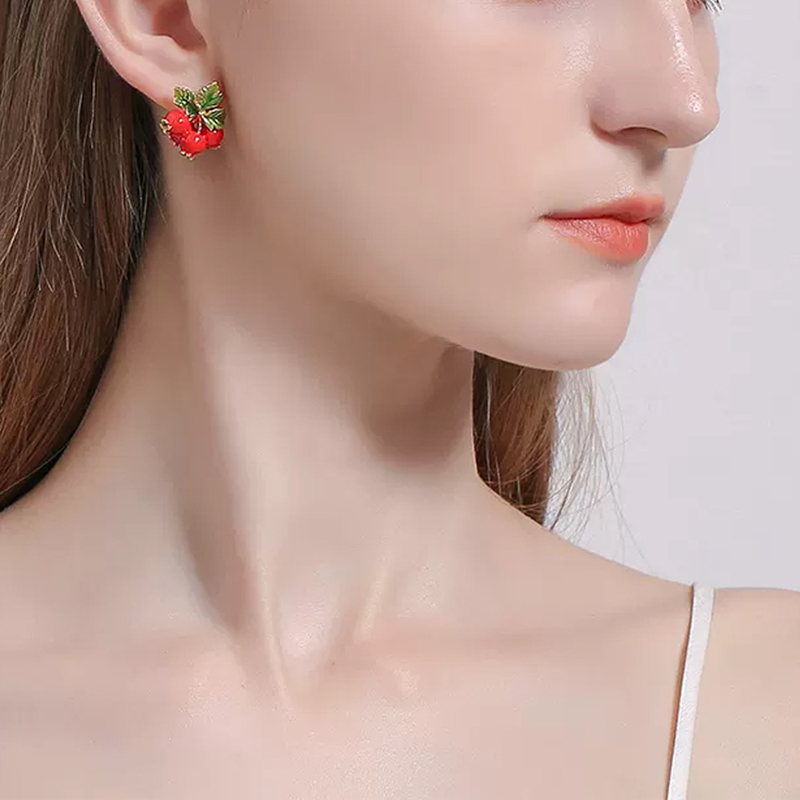 Hawthorn Earrings Medium
