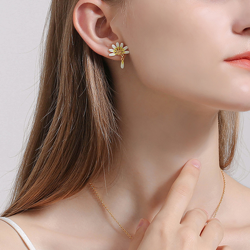 18K Daisy Flower & Ladybird Personalised Asymmetric Enamel Stud Earrings