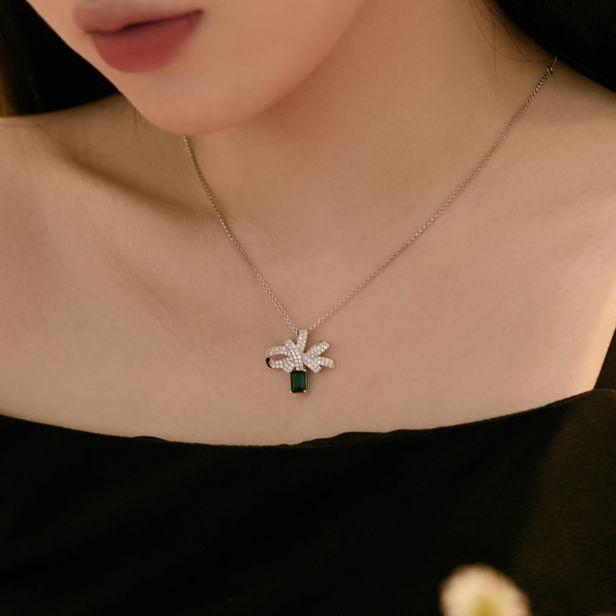 Delicate Bow Emerald Sterling Silver Necklace