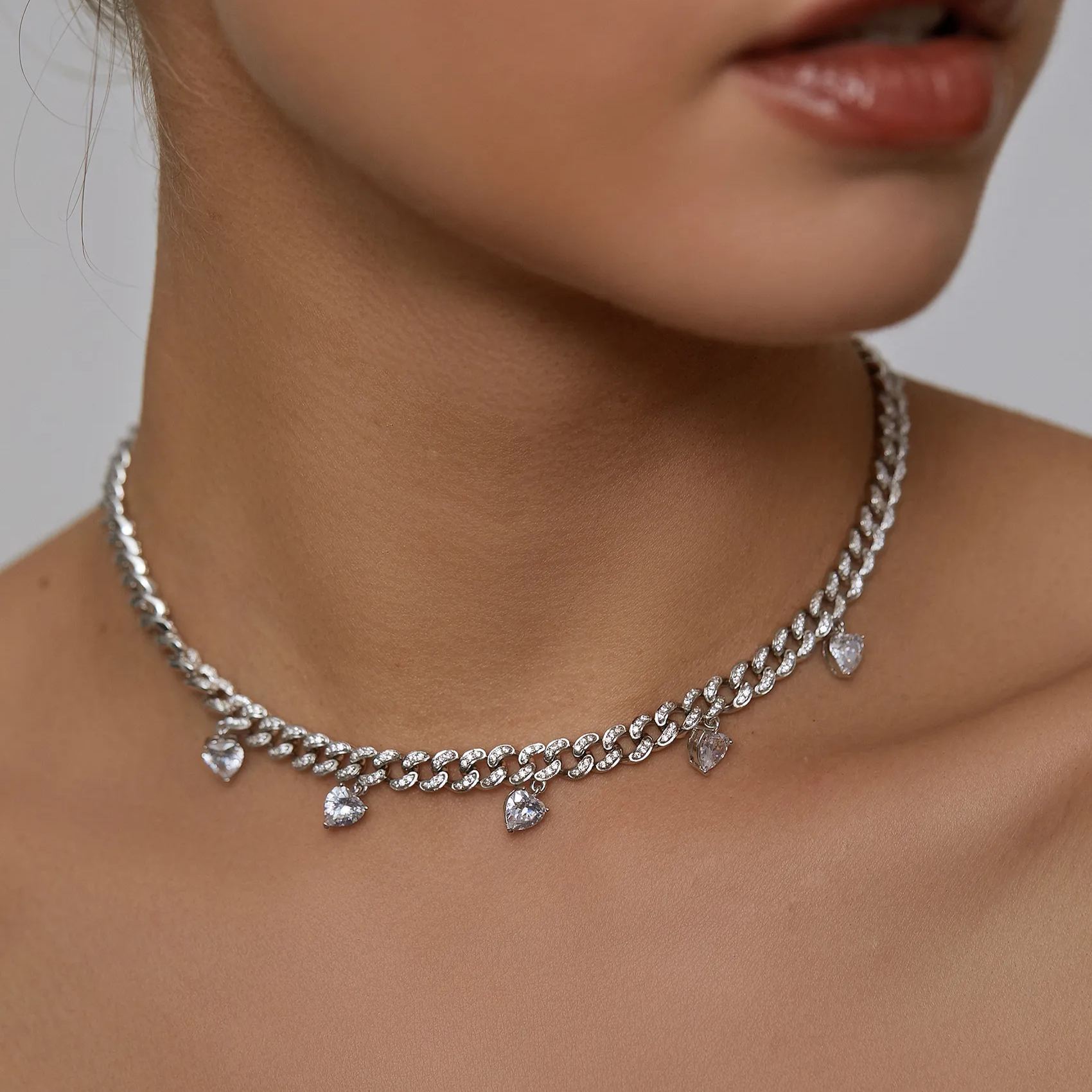 Heart Pave Curb Chain Necklace-Sliver