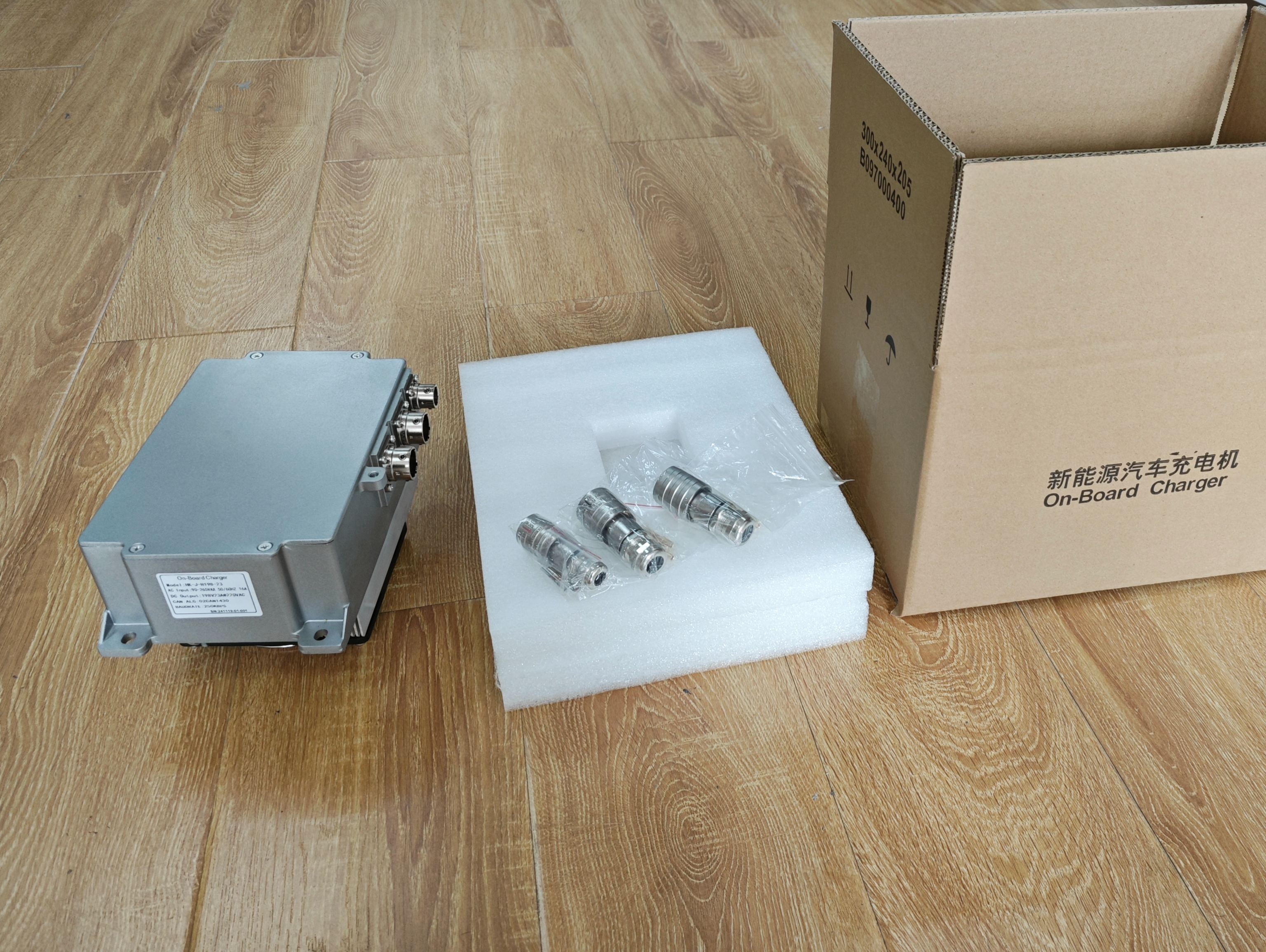 HK-J-H198-23 Fully Sealed AC EV Charger OBC 3.3KW 220VAC CAN 144V23A On Board Charger 