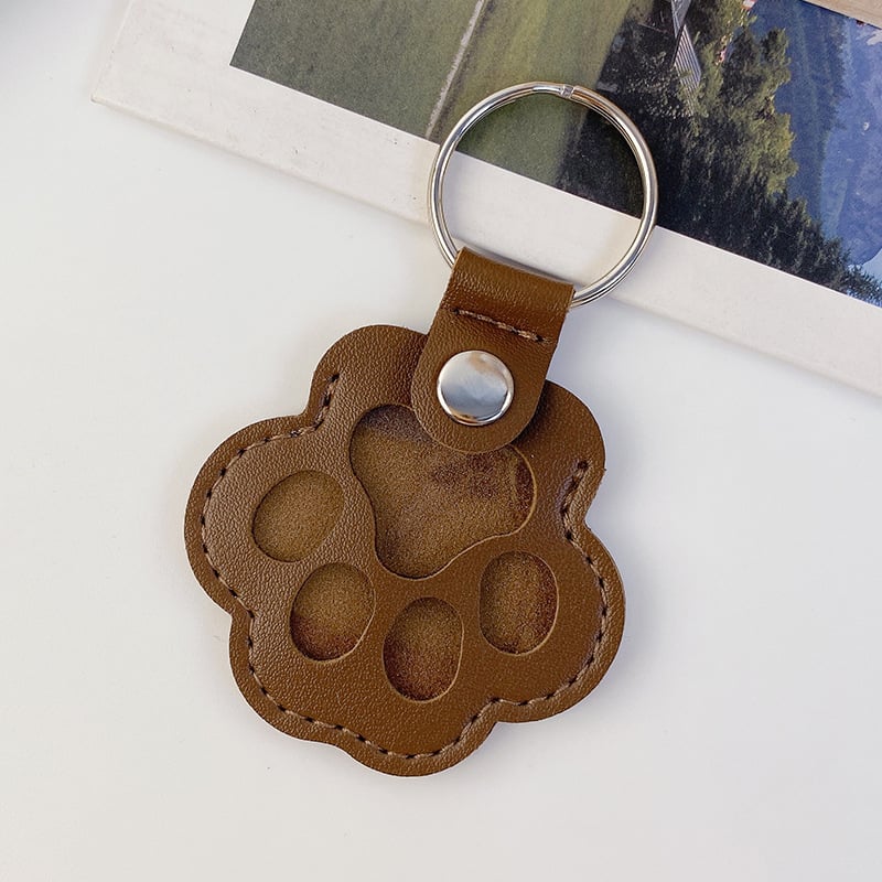 🔥HOT SALE 49% OFF - 🐾Pet Paw Shaped Leather Keychain