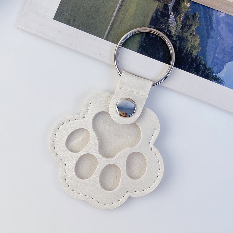 🔥HOT SALE 49% OFF - 🐾Pet Paw Shaped Leather Keychain