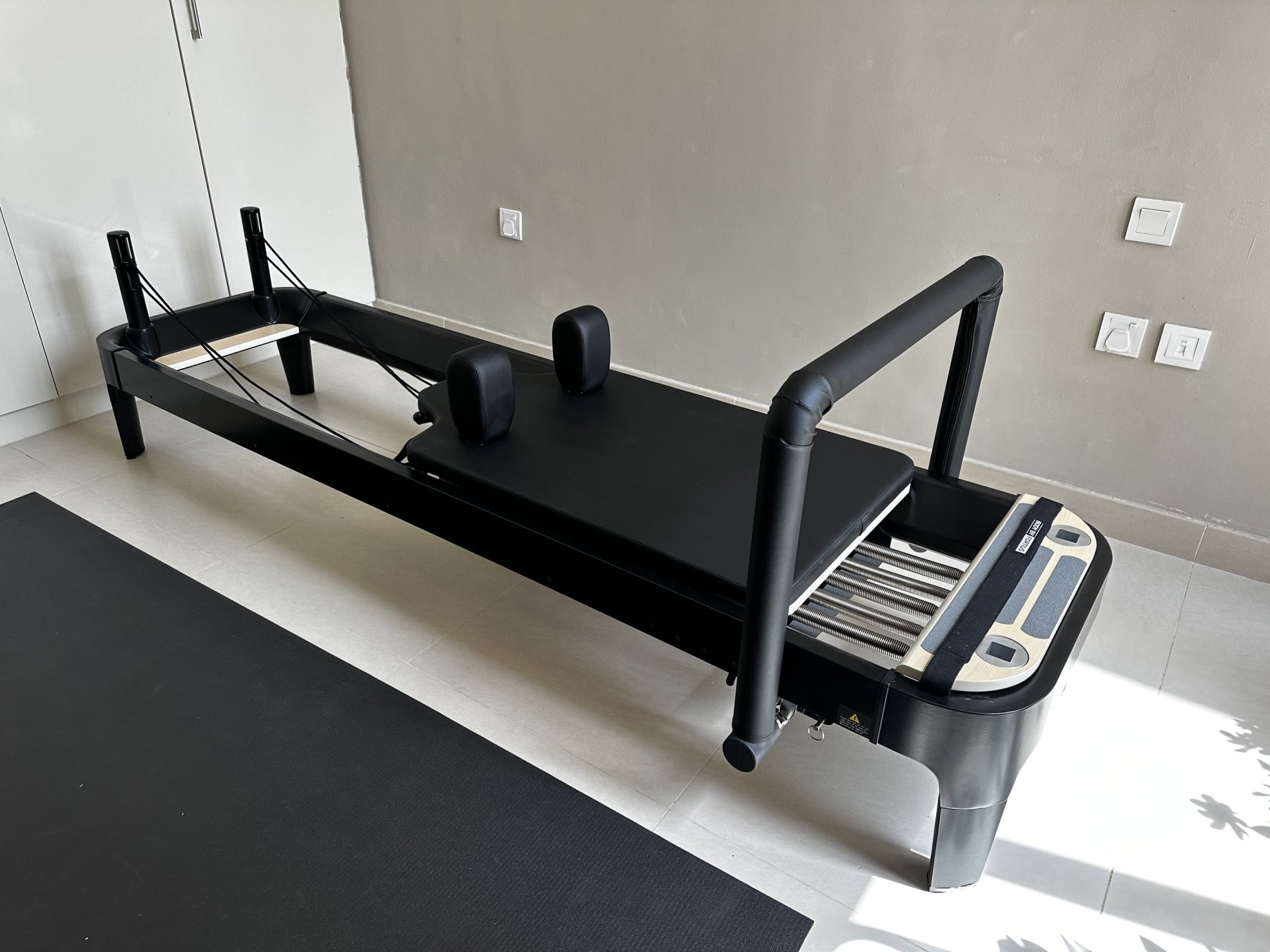 Infinity Pilates Reformer X1