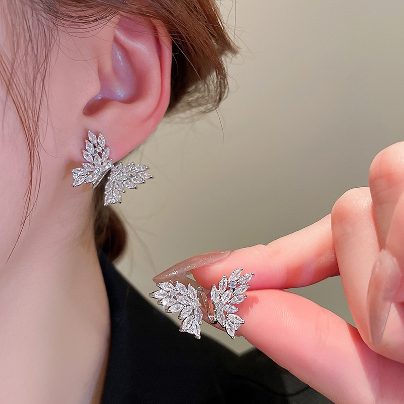 🎄Christmas Hot Sale✨Sparkling Butterfly Zircon Earrings