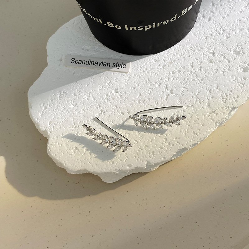 🎄Christmas Hot Sale✨Leaf Zircon Earrings