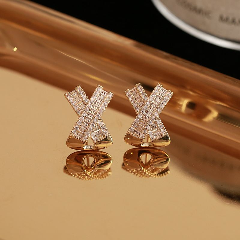 🎄Christmas Hot Sale✨Cross Diamond Stud Earrings