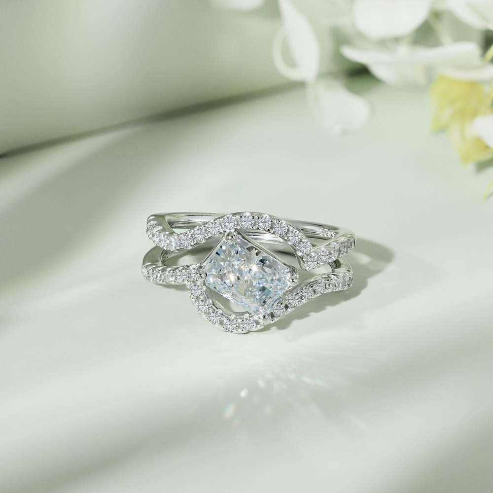 925 STERLING SILVER PAVÉ VAGUES RING-belovejewel.com