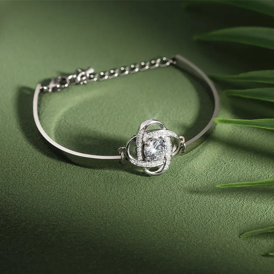 FOR DAUGHTER - I AM ALWAYS WITH YOU DIAMOND KNOT BRACELET