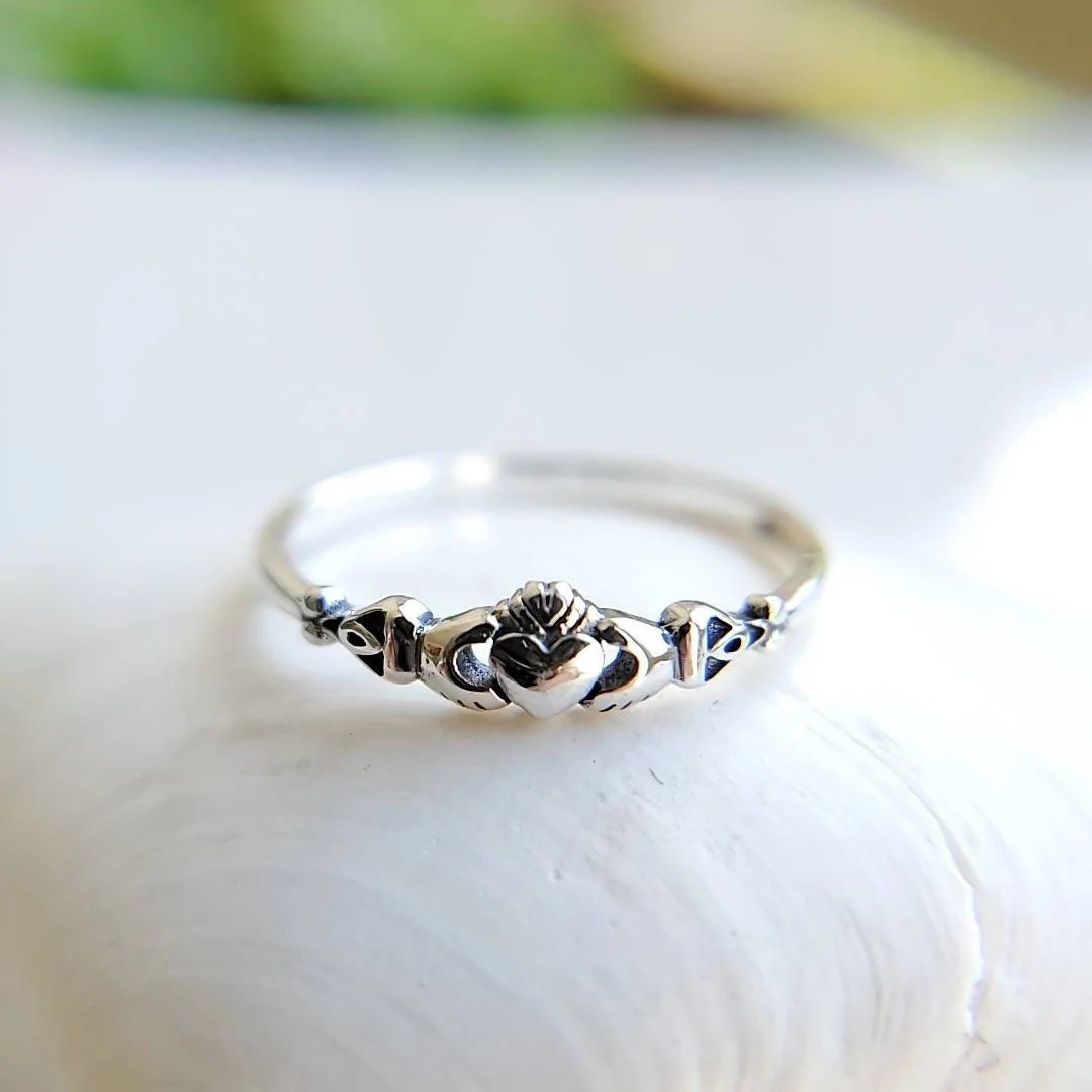 Dainty Minimalist Ring
