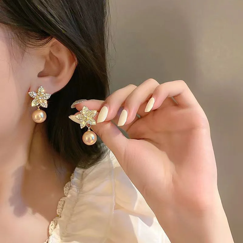 🎄Christmas Hot Sale✨Sparkling Pearl Flower Earrings