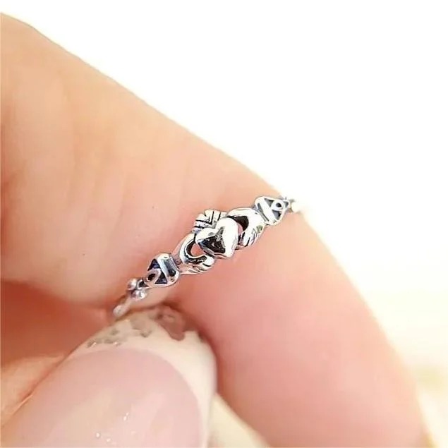 Dainty Minimalist Ring