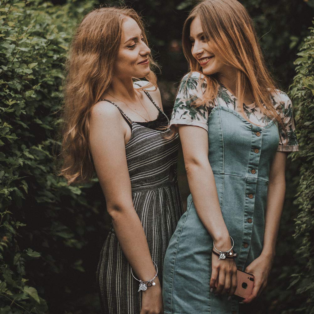 For Sister - A Sister Is God's Way Of Making Sure We Never Walk Alone Bangle