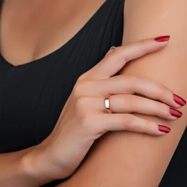 CUSTOM BIRTHSTONE FAMILY ELEGANT RING