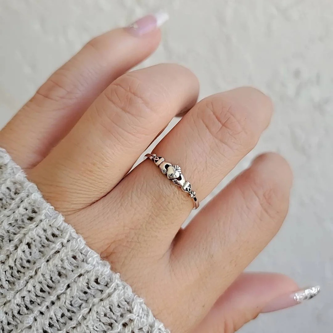 Dainty Minimalist Ring