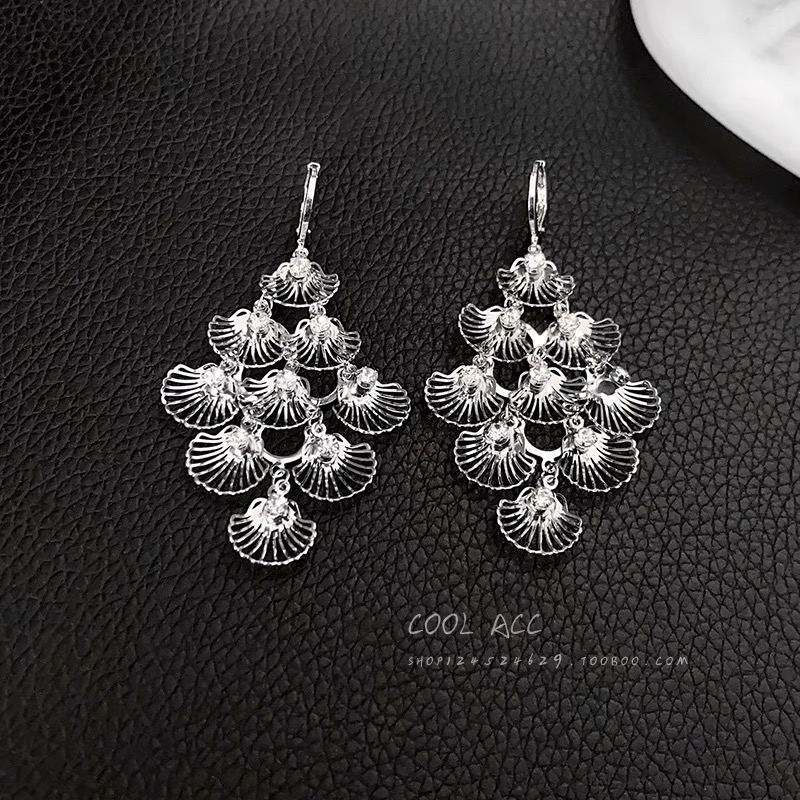 🎄CHRISTMAS HOT SALE✨French Style Hollow Leaf Earrings