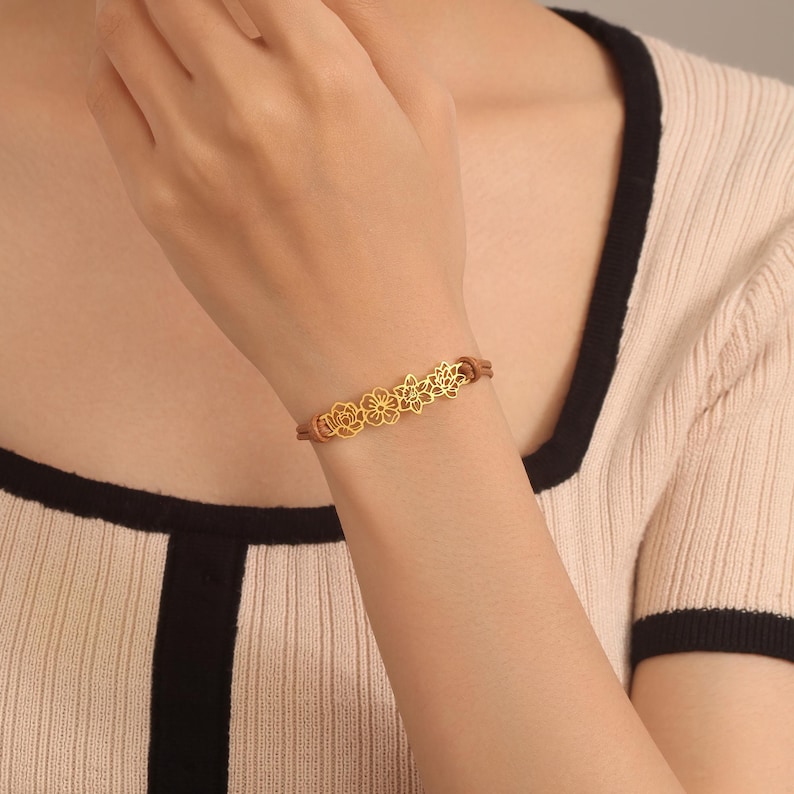 Custom 1-8 Birth Flowers Leather Bracelet